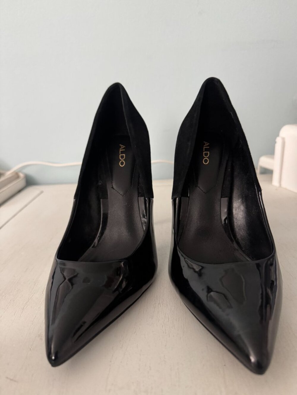 Like New - ALDO Womens Size 7 Black Pumps - Picture 2 of 3